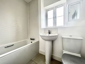 Family Bathroom- click for photo gallery